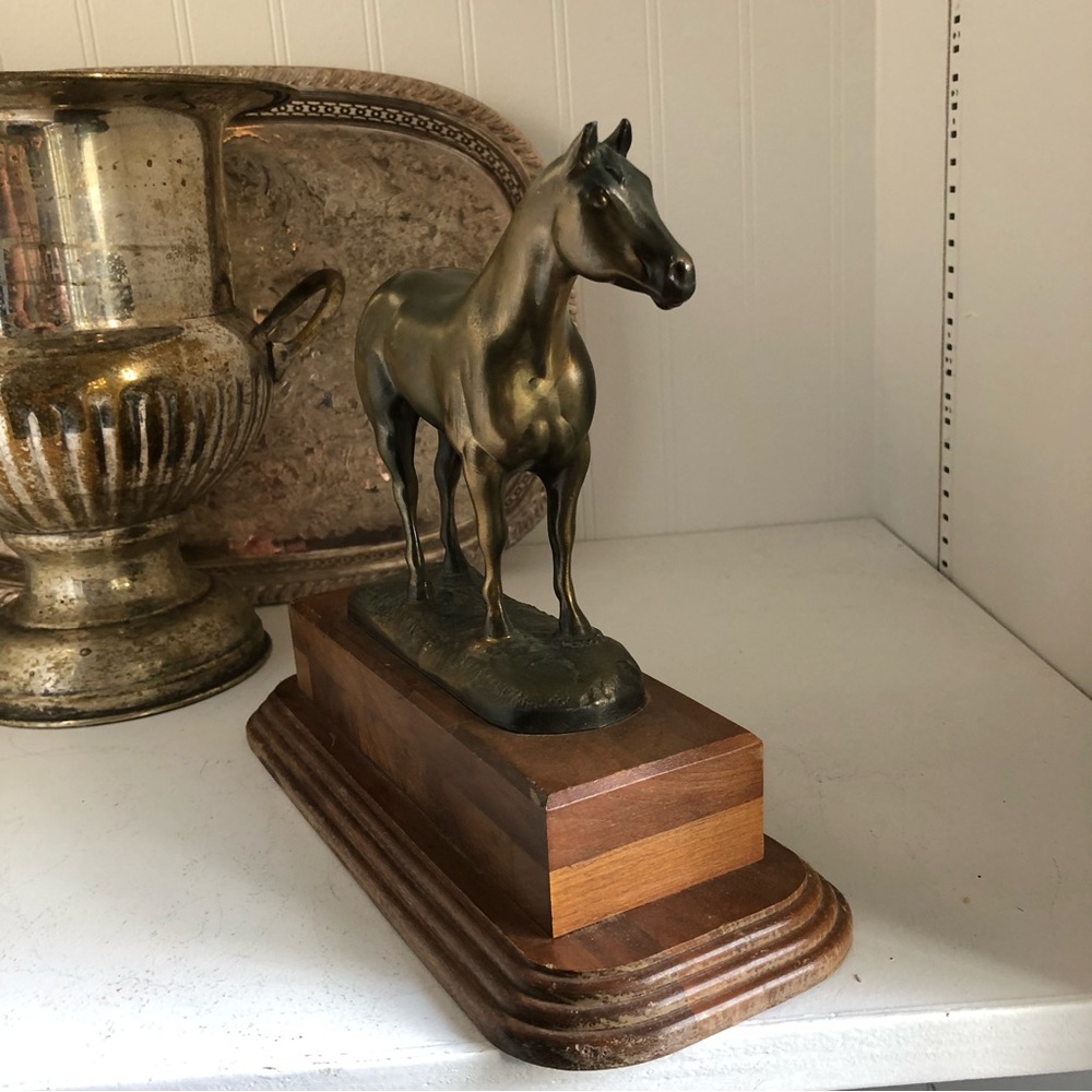 Vintage > Equestrian American Quarter Horse Trophy - Picture 6 of 8